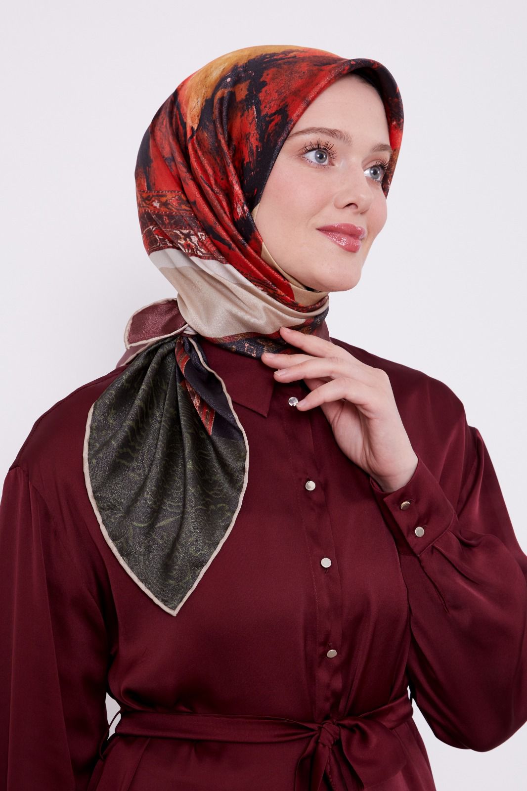 Moda Mevsimi Levidor Desenli Kristal Eşarp 5527-05 Siyah Bordo