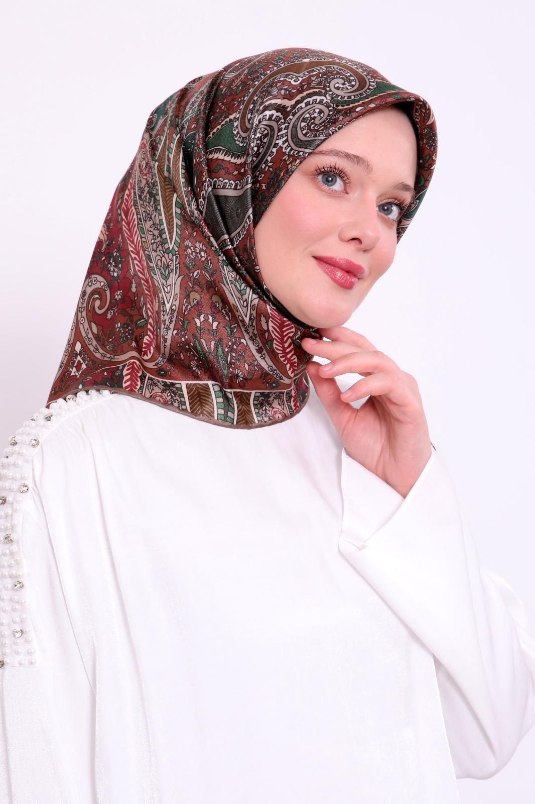 Moda Mevsimi Levidor Desenli Kristal Eşarp 5542-03 Vizon Bordo